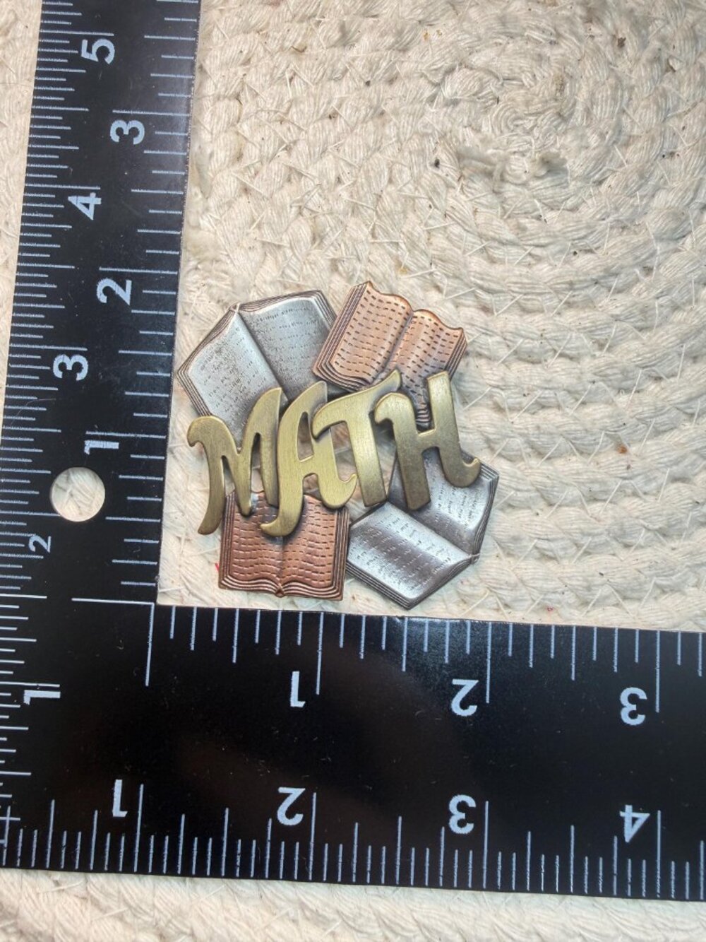 K and T Math Brooch | Books Teacher School Pin | Mixed Metal Tone | Vintage - Picture 9 of 9